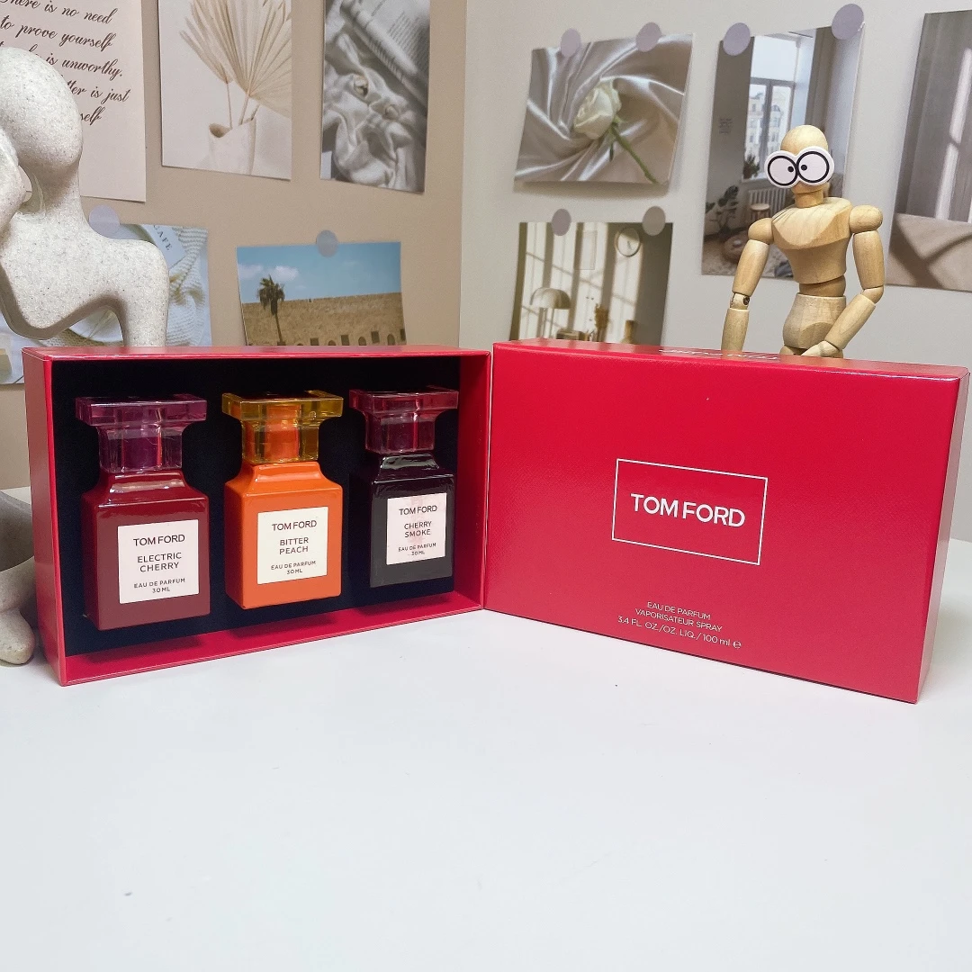Tom Ford Red Box Sample Set Of 30ml * 3 Pieces, With Nozzle