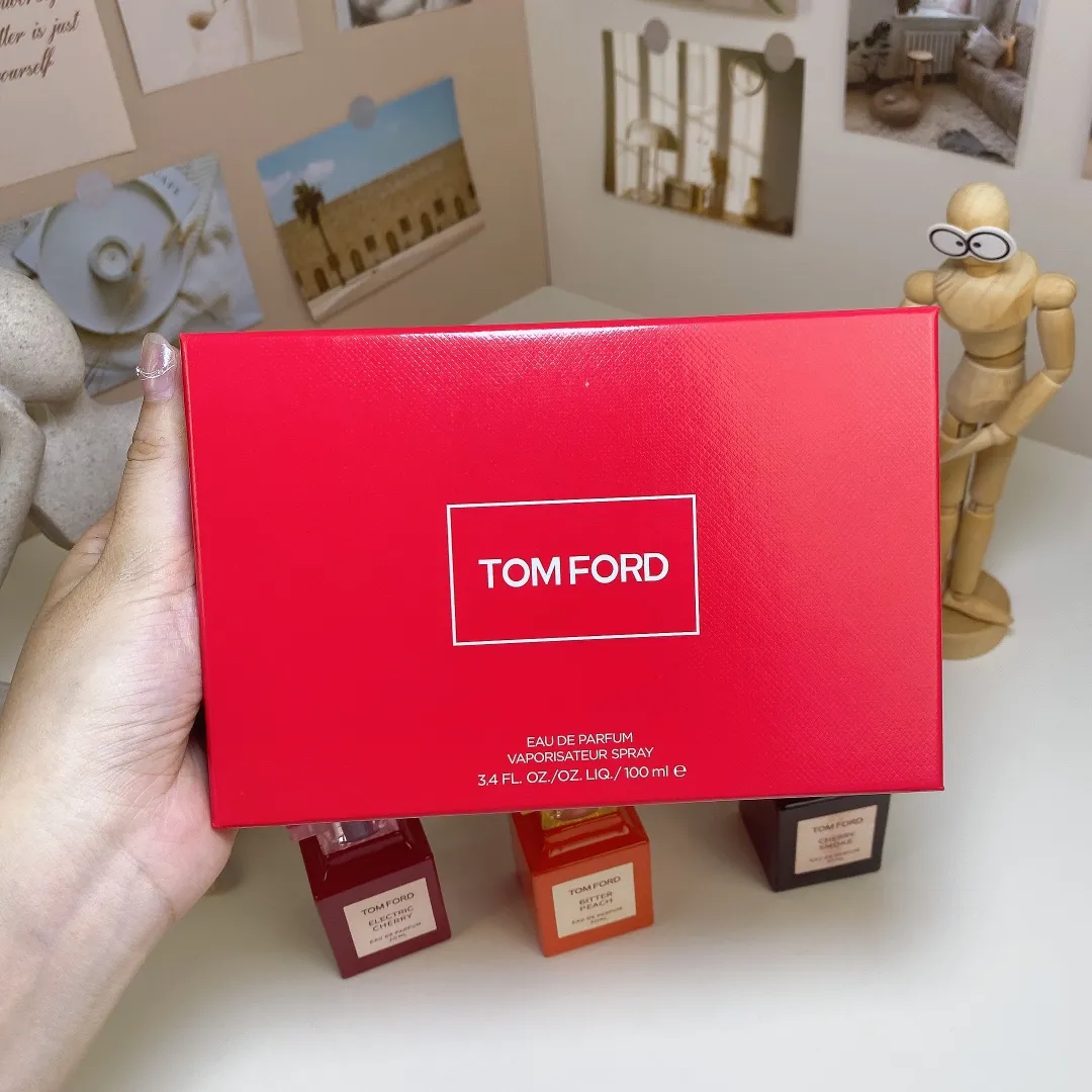 Tom Ford Red Box Sample Set Of 30ml * 3 Pieces, With Nozzle