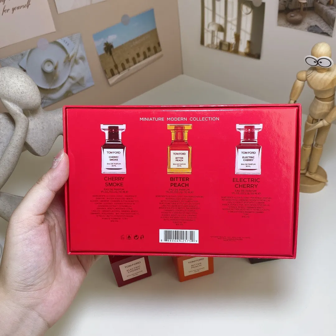 Tom Ford Red Box Sample Set Of 30ml * 3 Pieces, With Nozzle