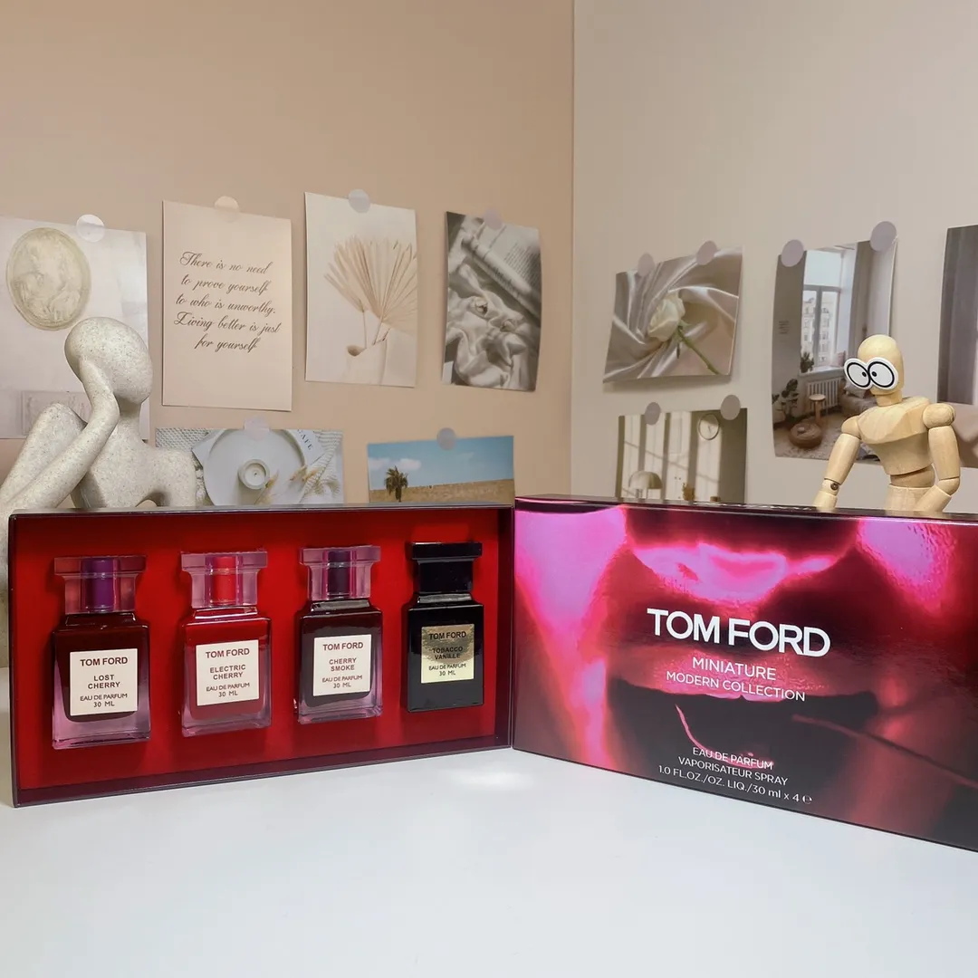 Tom Ford Cherry Sample Four Piece Set 30ml x 4 pieces, with nozzle