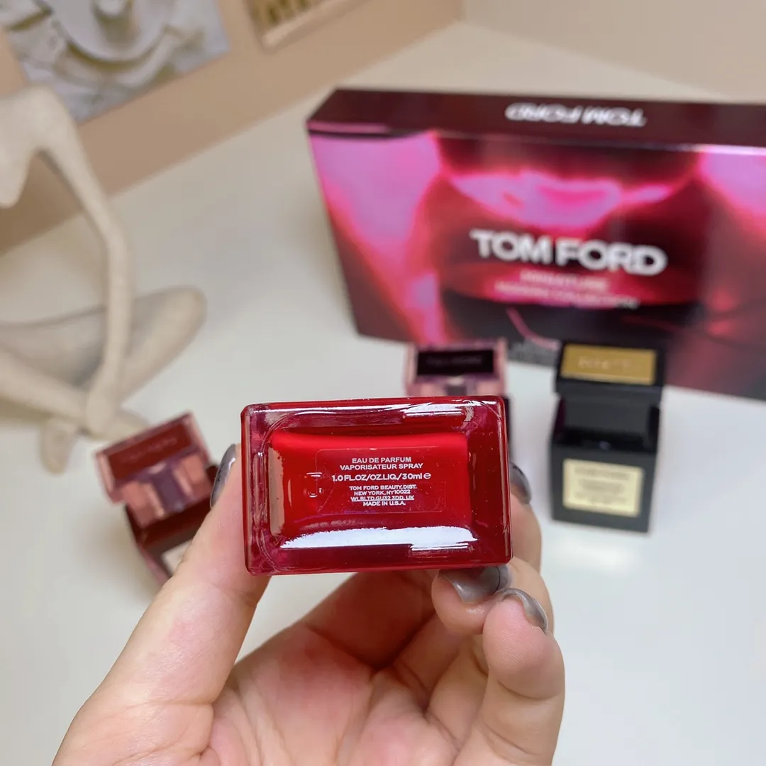 Tom Ford Cherry Sample Four Piece Set 30ml x 4 pieces, with nozzle