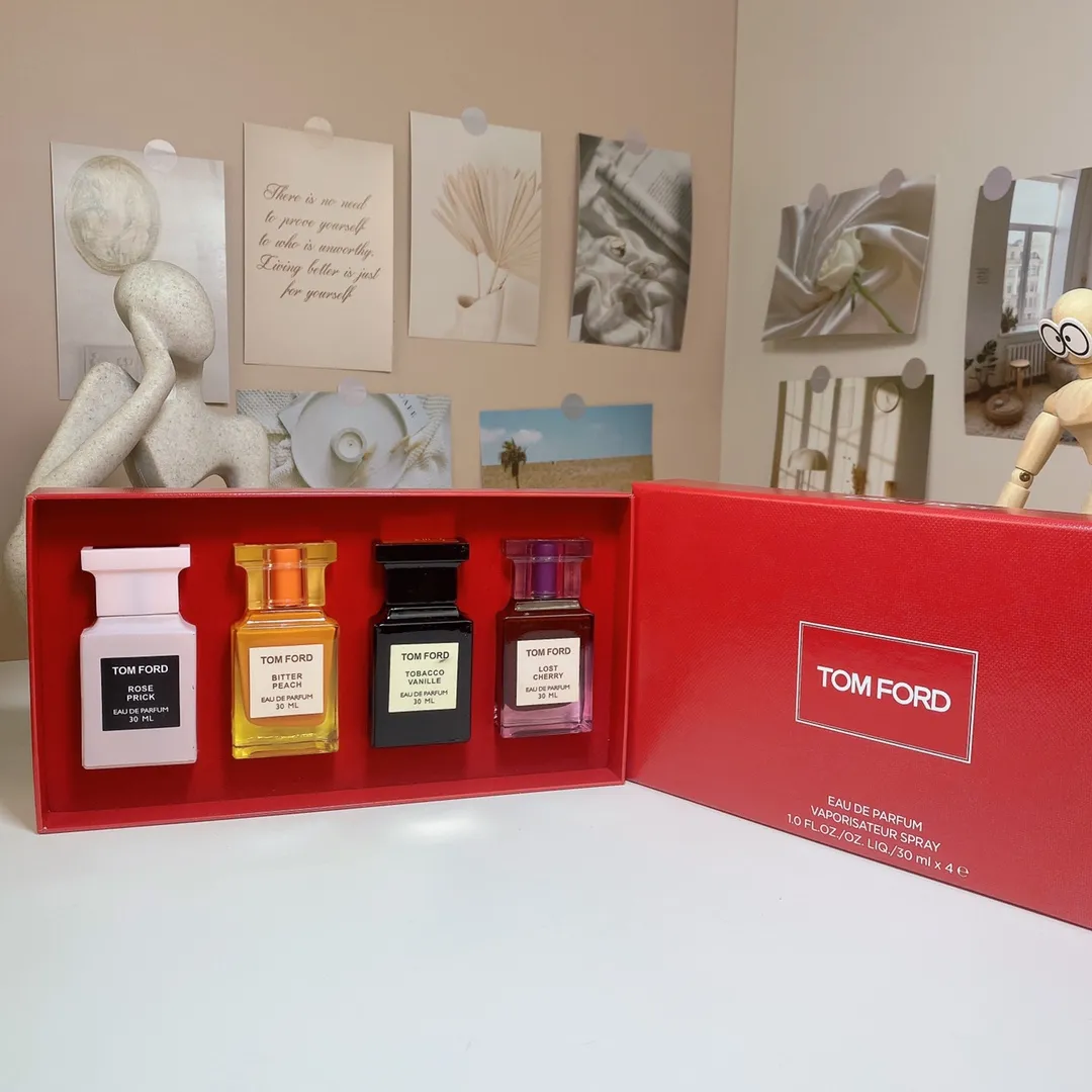 Tom Ford sample set of 4 pieces, 30ml x, with nozzle