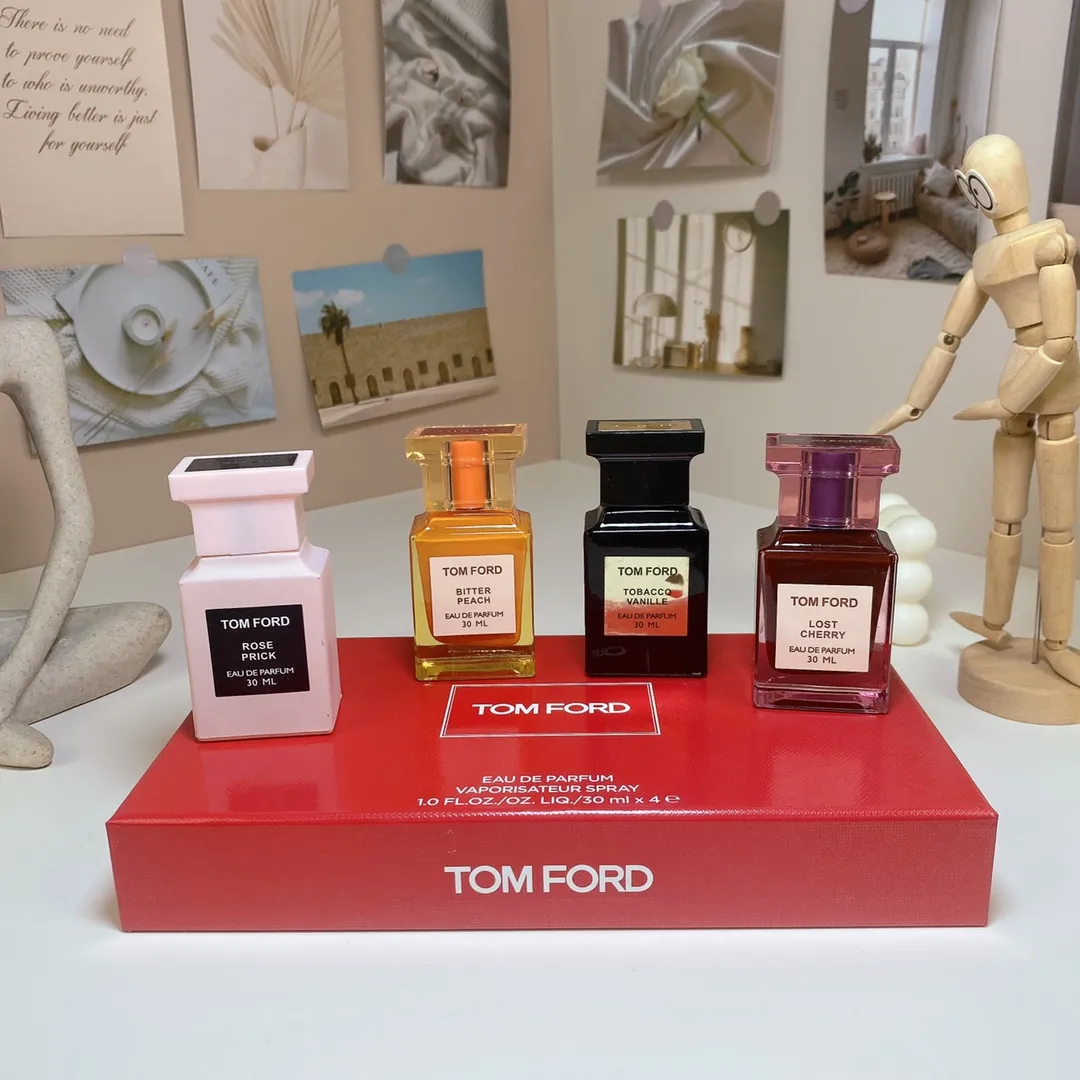 Tom Ford sample set of 4 pieces, 30ml x, with nozzle