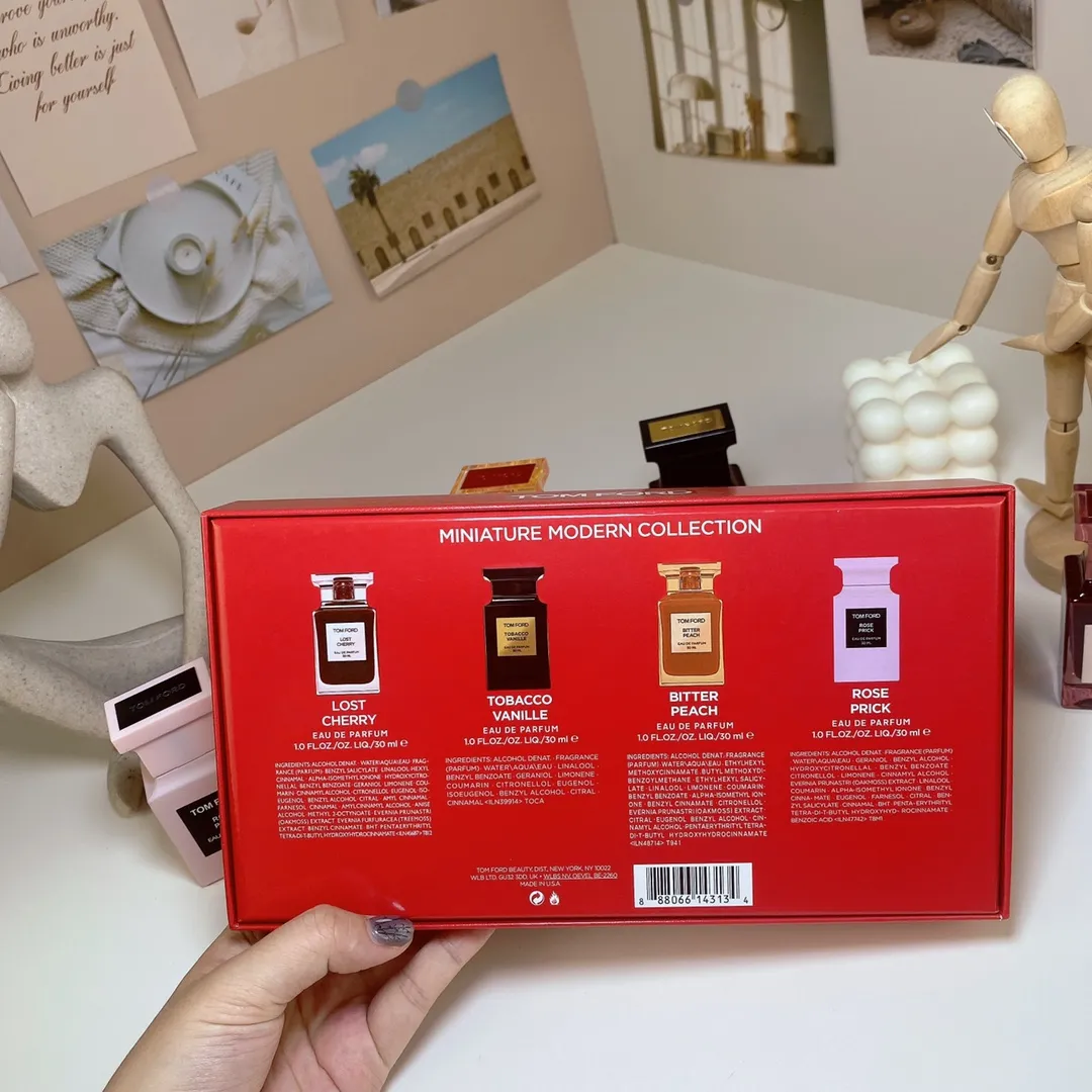 Tom Ford sample set of 4 pieces, 30ml x, with nozzle