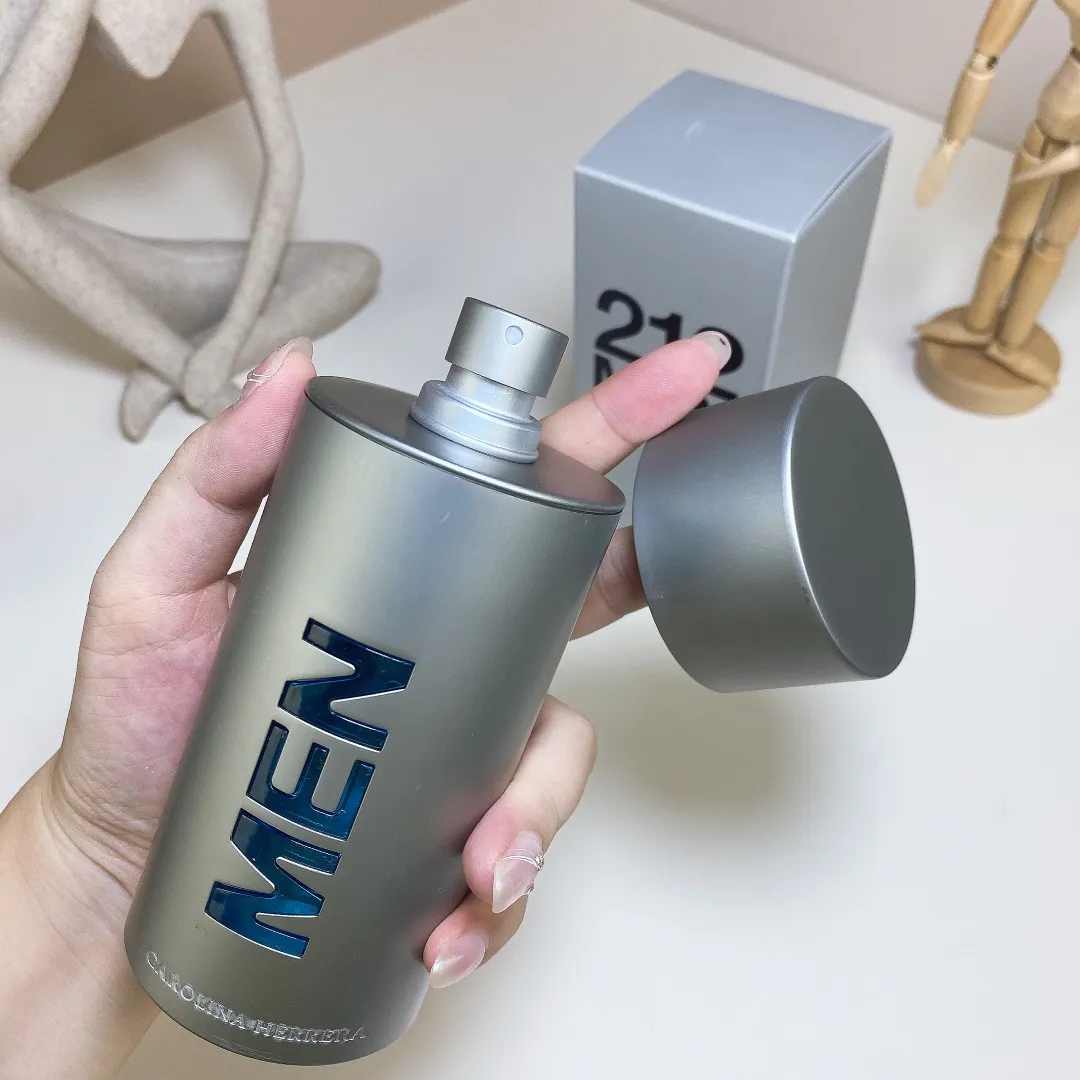 Carolina Herrera 212 Silver Bottle Men's 100ml Carolina Herrera