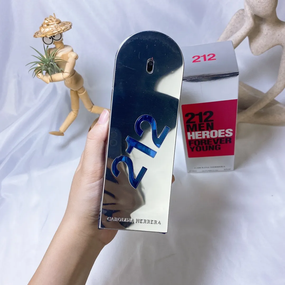 Carolina Herrera 212 En Heroes Forever Young 90ml Perfume
