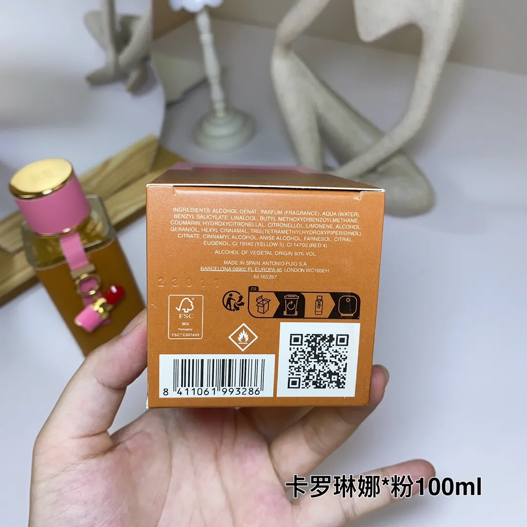 Carolina Herrera Powder 100ml