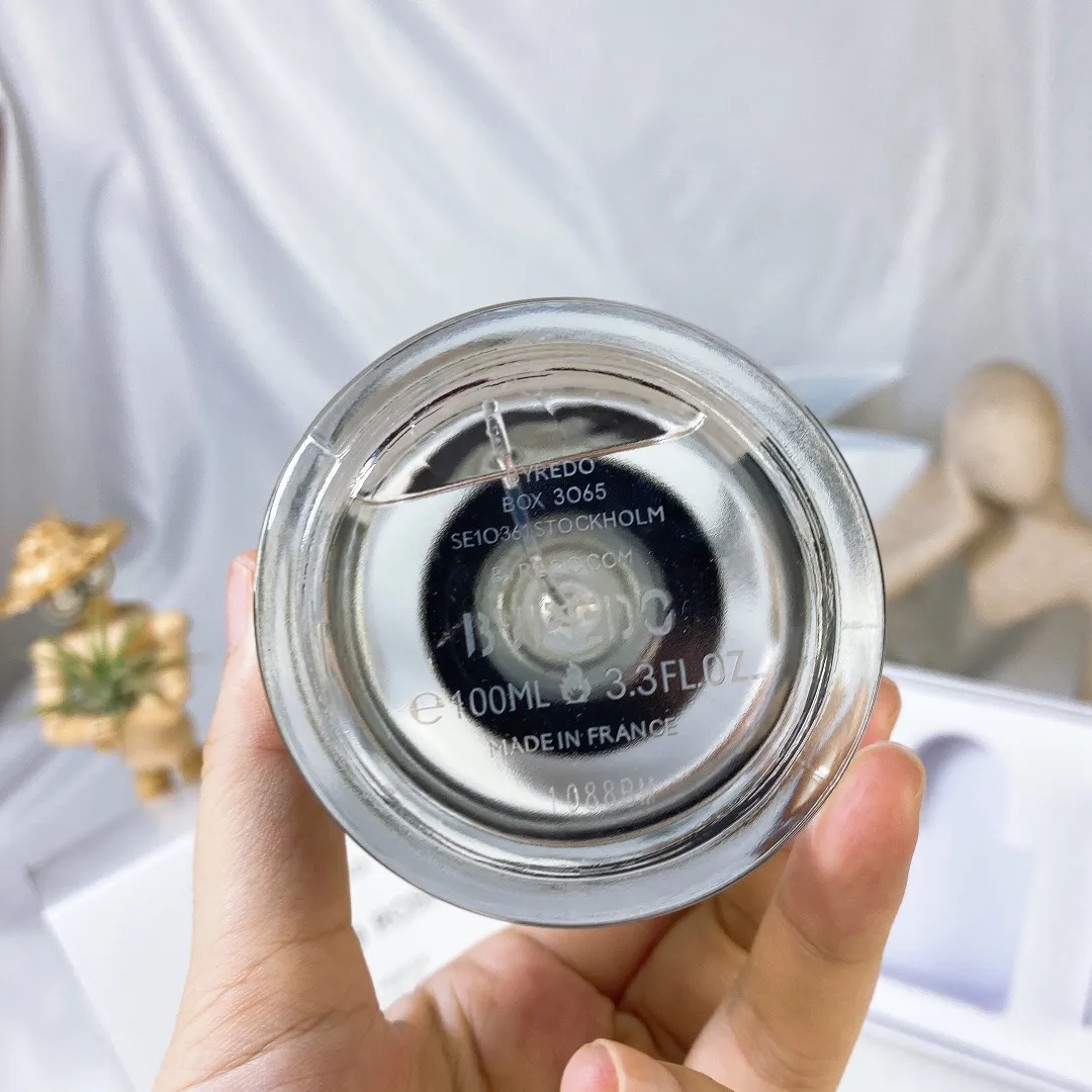 Baireide 100m1! Taste: Immortal Ebony, Newborn Rose.