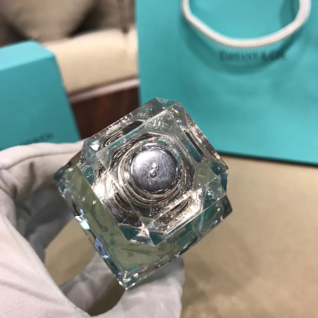 Tiguanni Diamond Women's Perfume EDP Capacity: 75ml