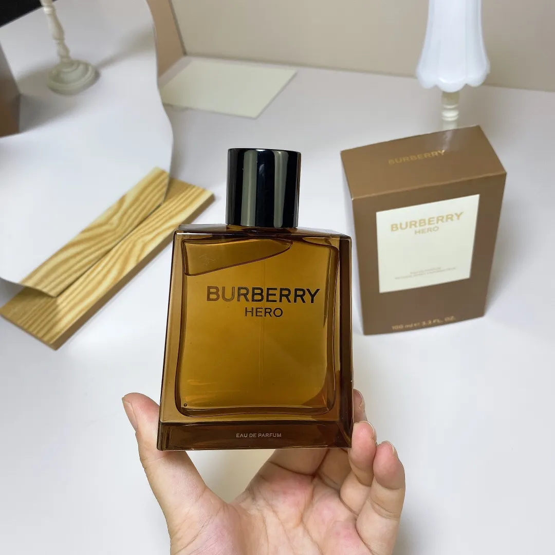 Burberry Hero Fragrance Junyong Men's Perfume 100ml – Woody