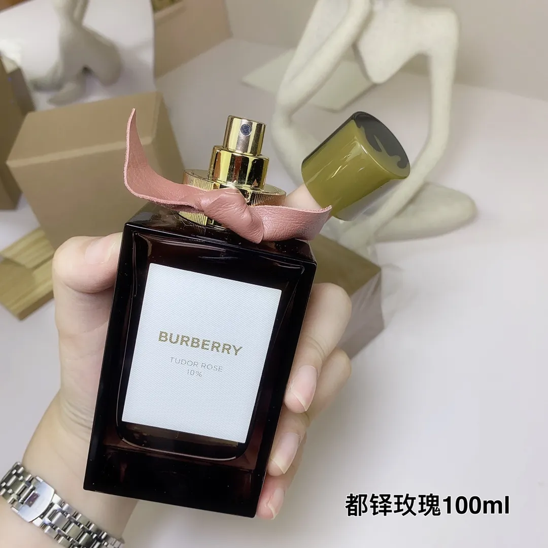Burberry Tudor Rose 100ml