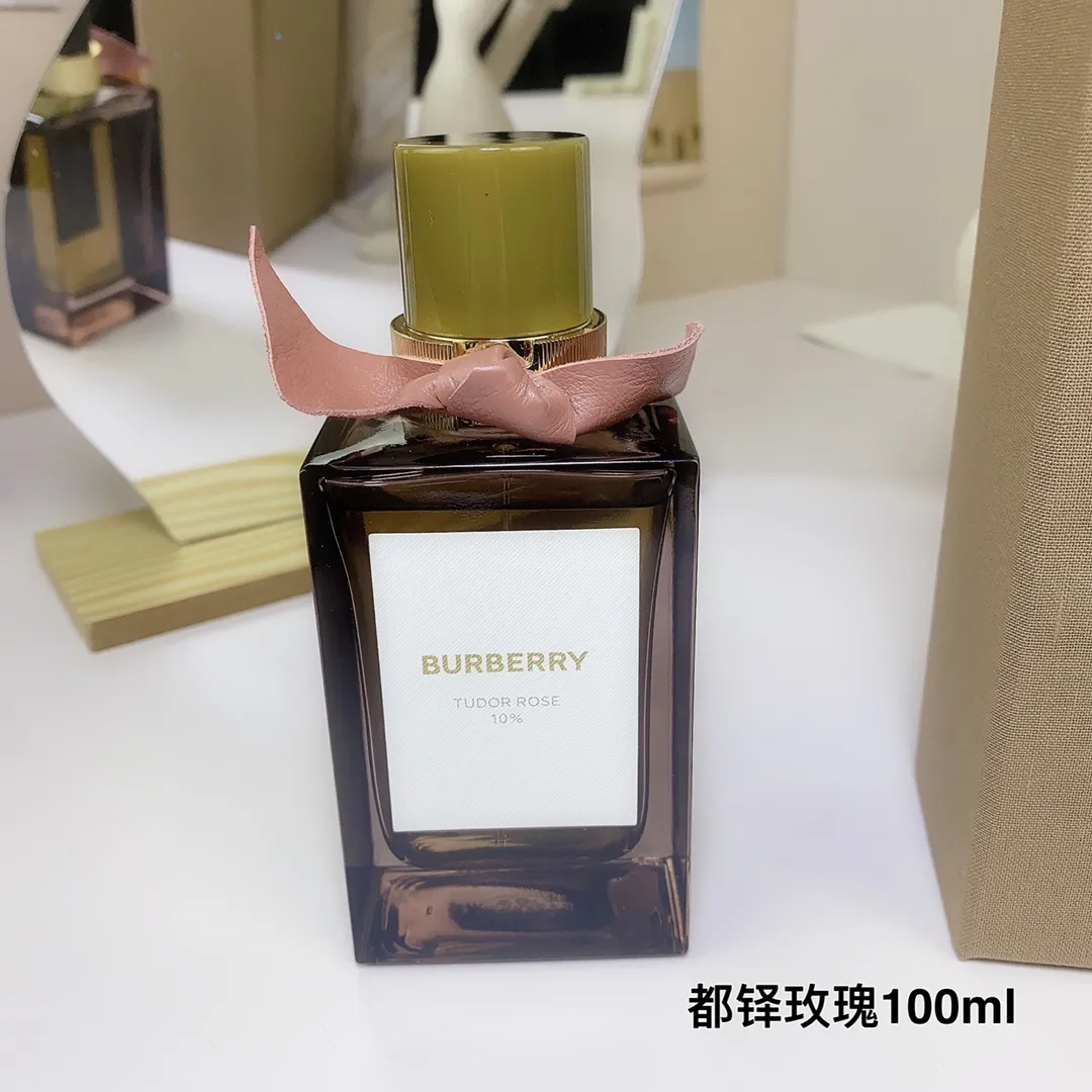 Burberry Tudor Rose 100ml
