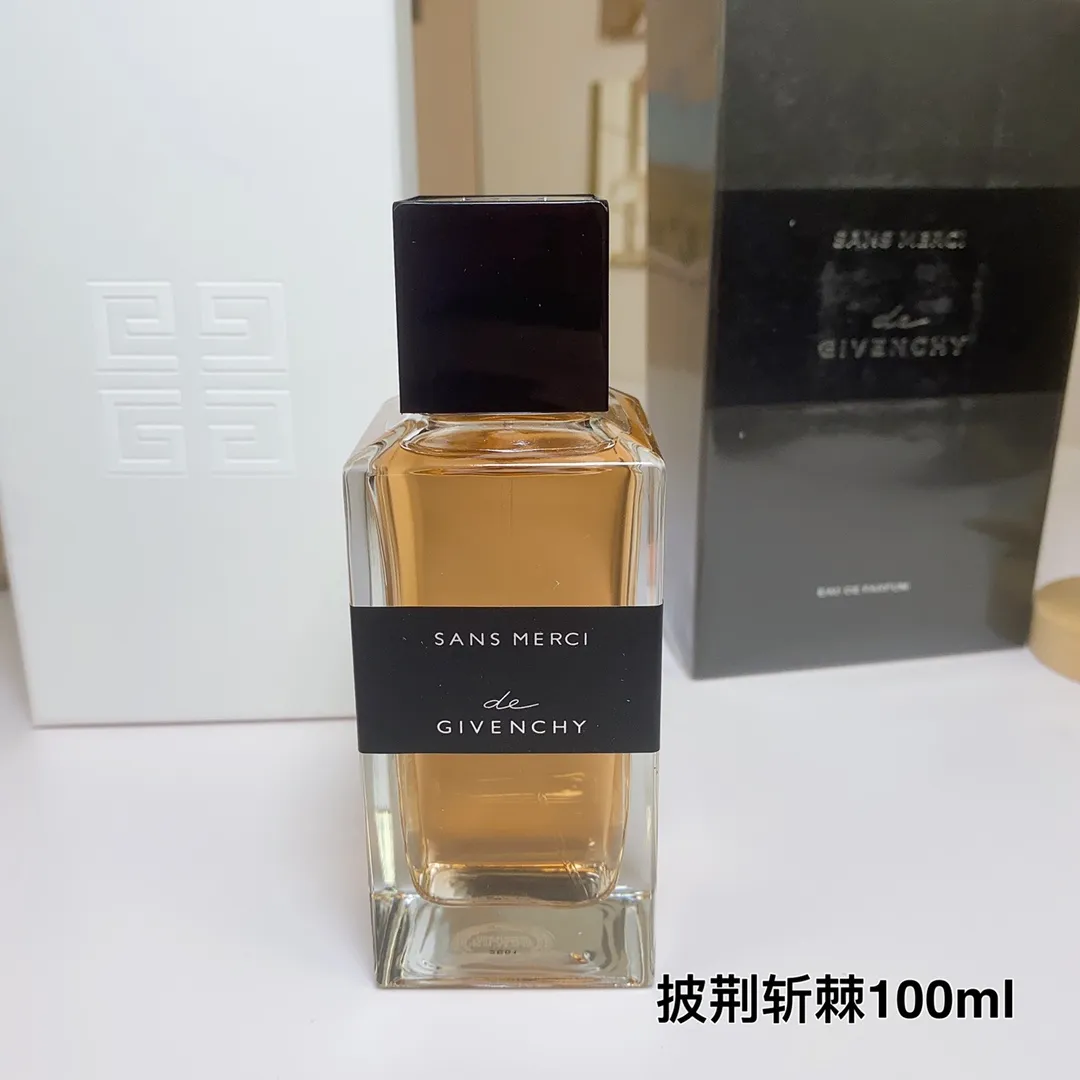 Givenchy Cutting Through Thorns And Thorns 100ml