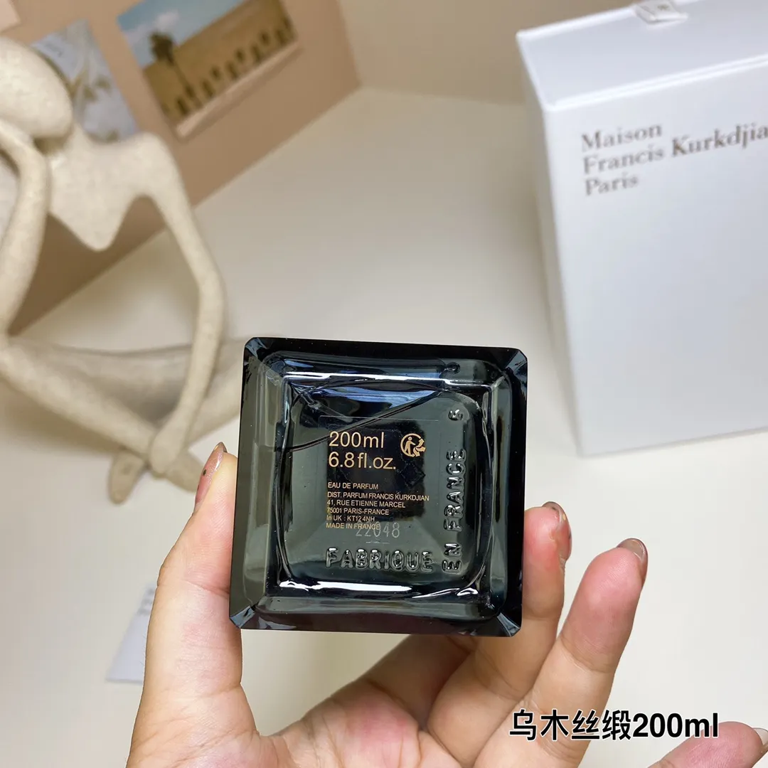 Maison Francis Kurkdjian Oud Satin Mood 200ml