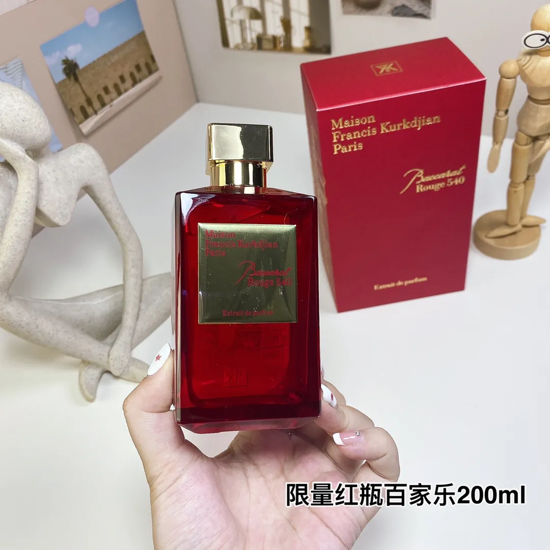 Maison Francis Kurkdjian Baccarat Rouge 540 Extrait Li 200ml