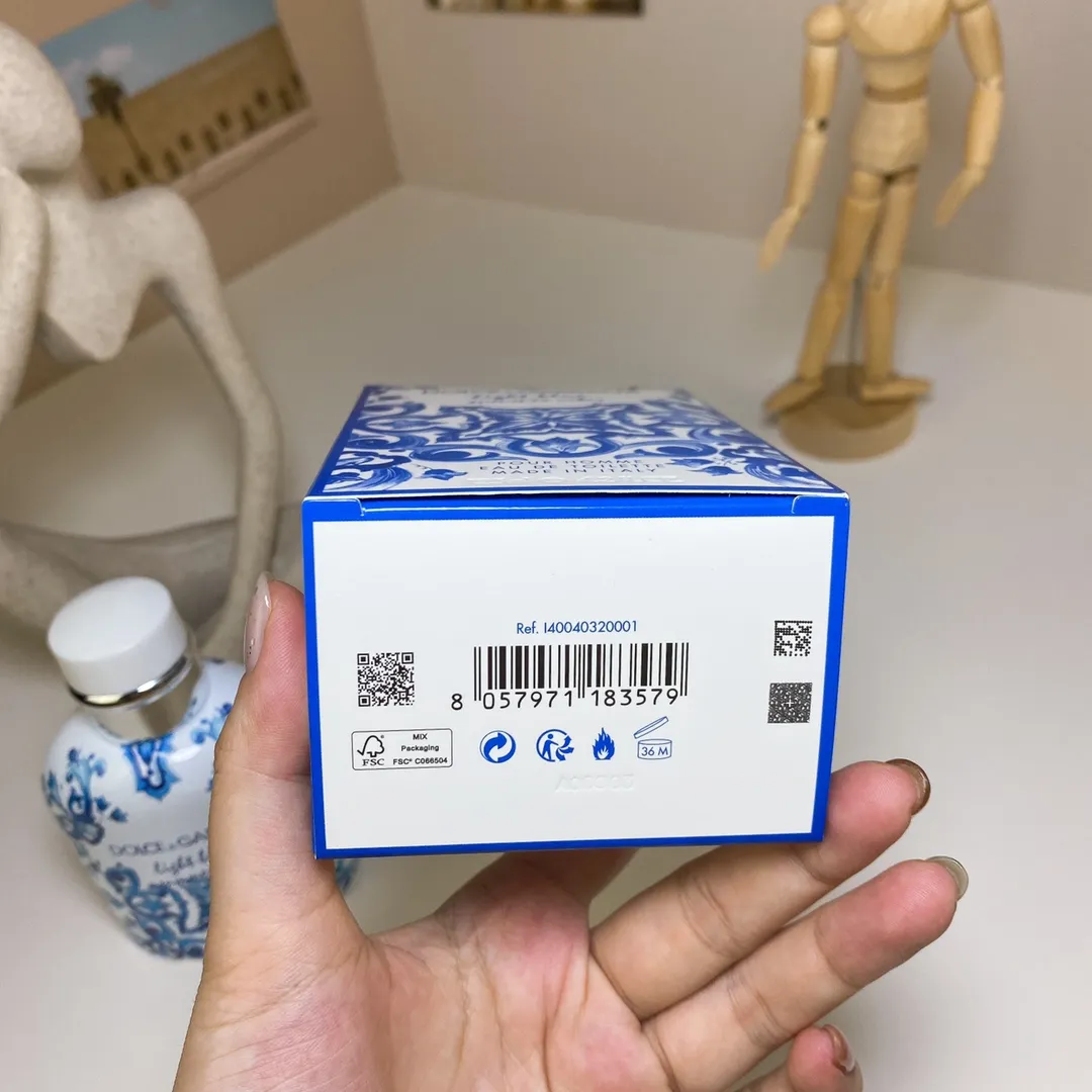 Dolce Gabbana Light Blue Pour Homme Summer Vibes 125ml Dolce Gabbana Light Blue Pour Homme Summer Vibes 125ml