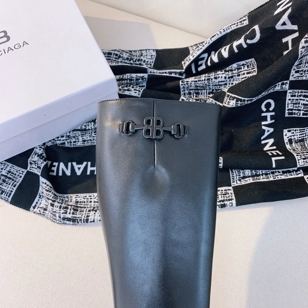 108925knee-high boots