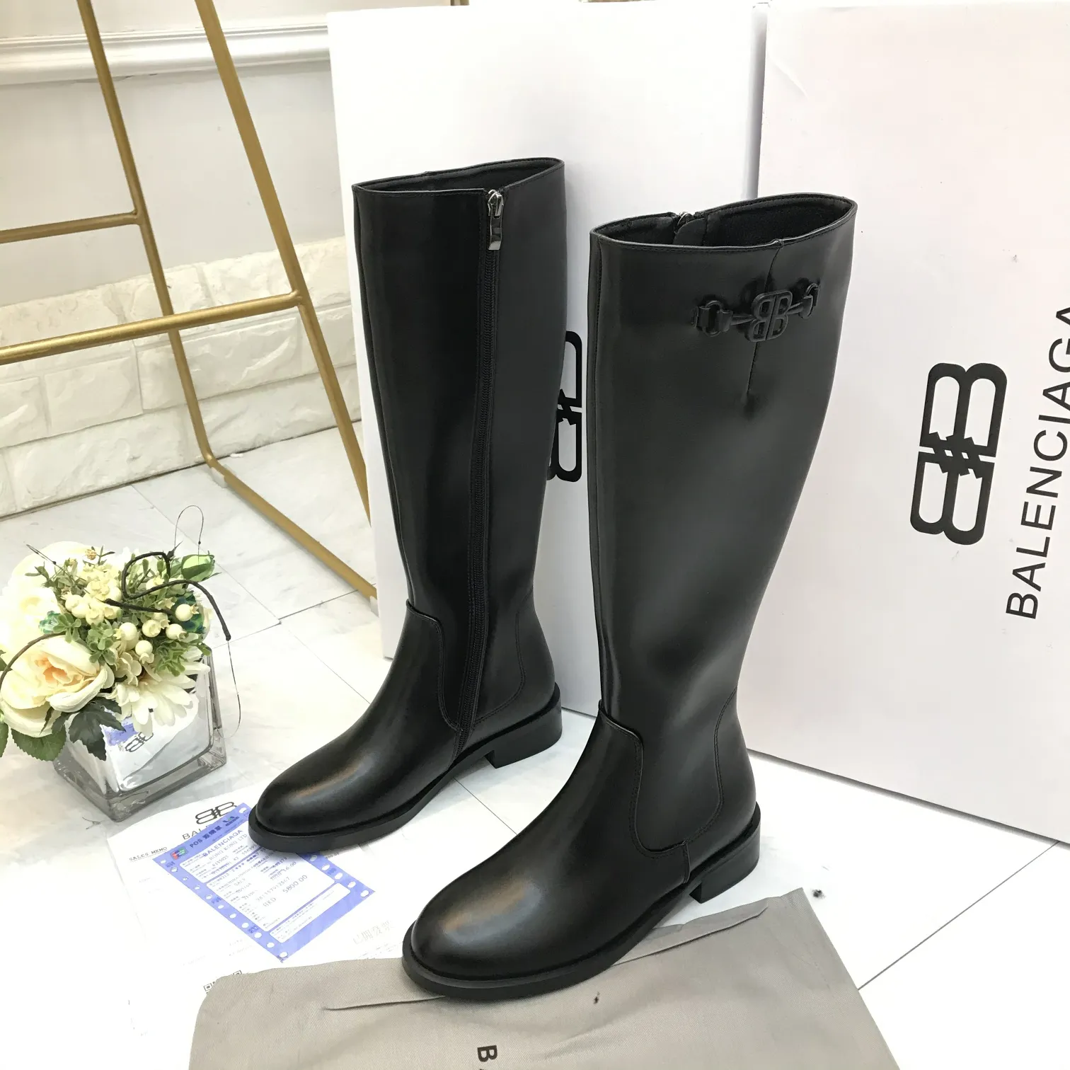 101388knee-high boots