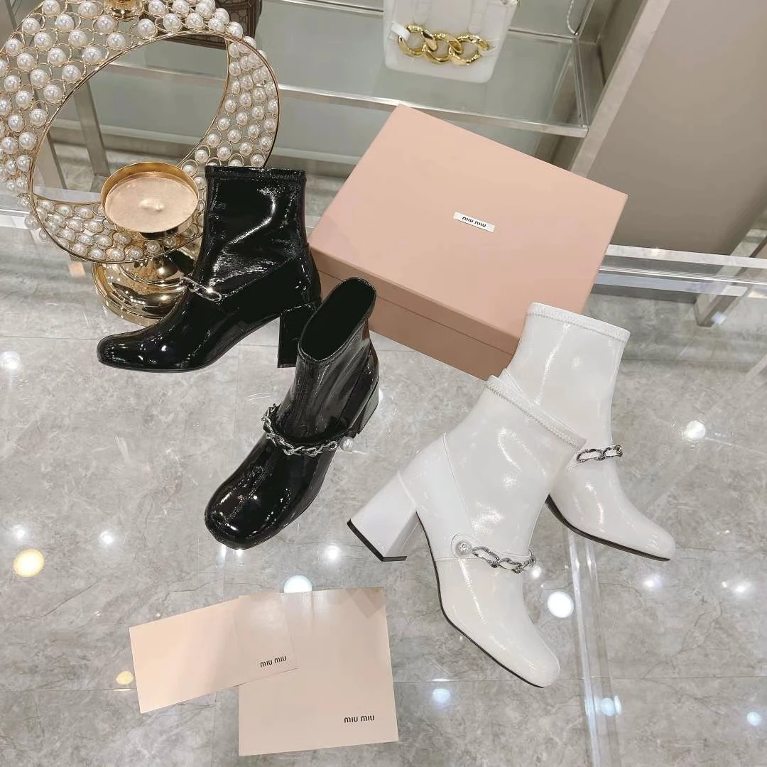 104796ankle boots