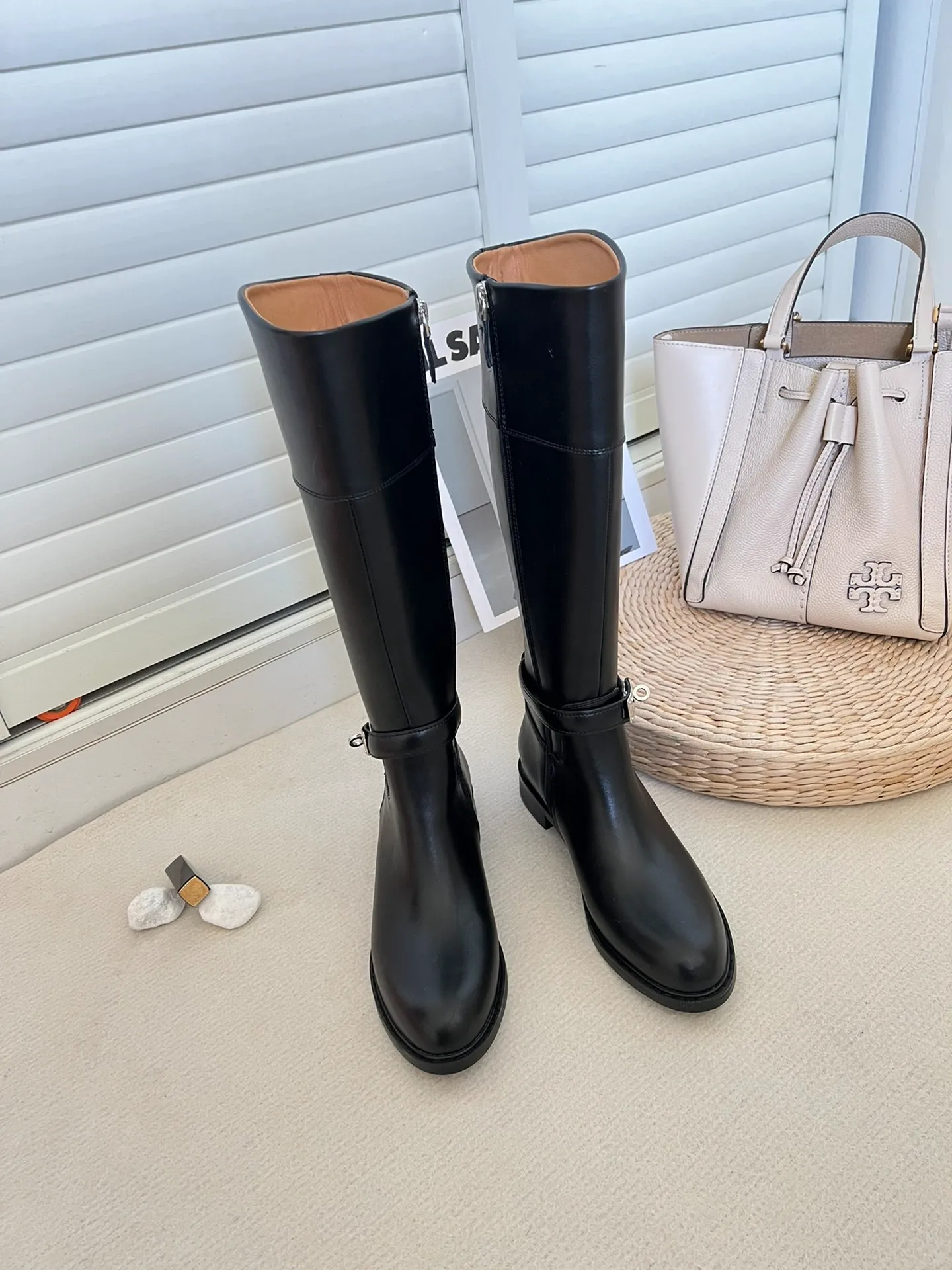 117685knee-high boots