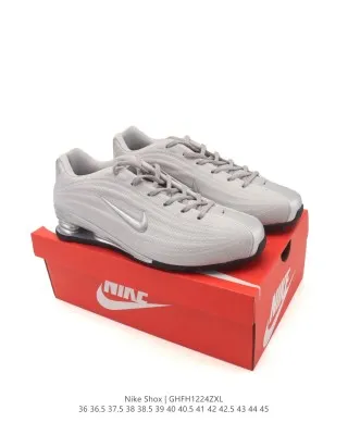 100  running sneakers