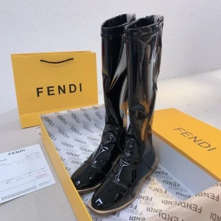 101384knee-high boots