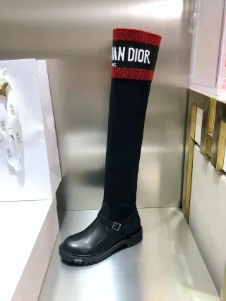 109634knee-high boots