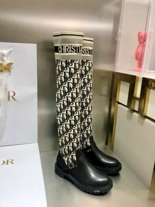 109634knee-high boots