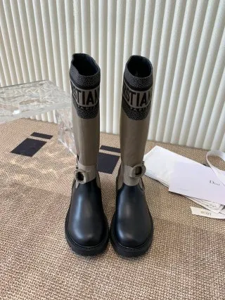118674knee-high boots