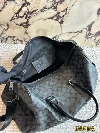 006 Travel Bag