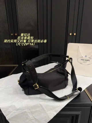 007 Shoulder Bag