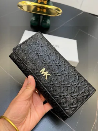 027 Wallet