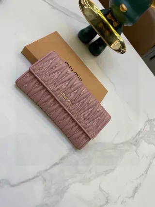 004 Wallet