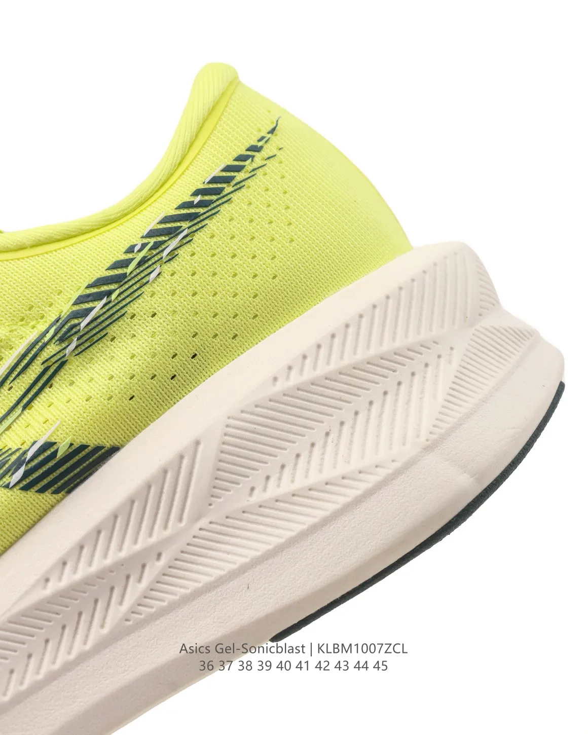 1011C083-750running sneakers