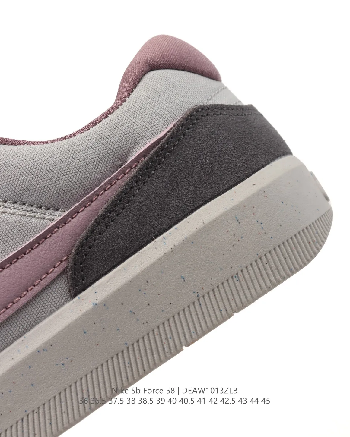 DV547casual sneakers