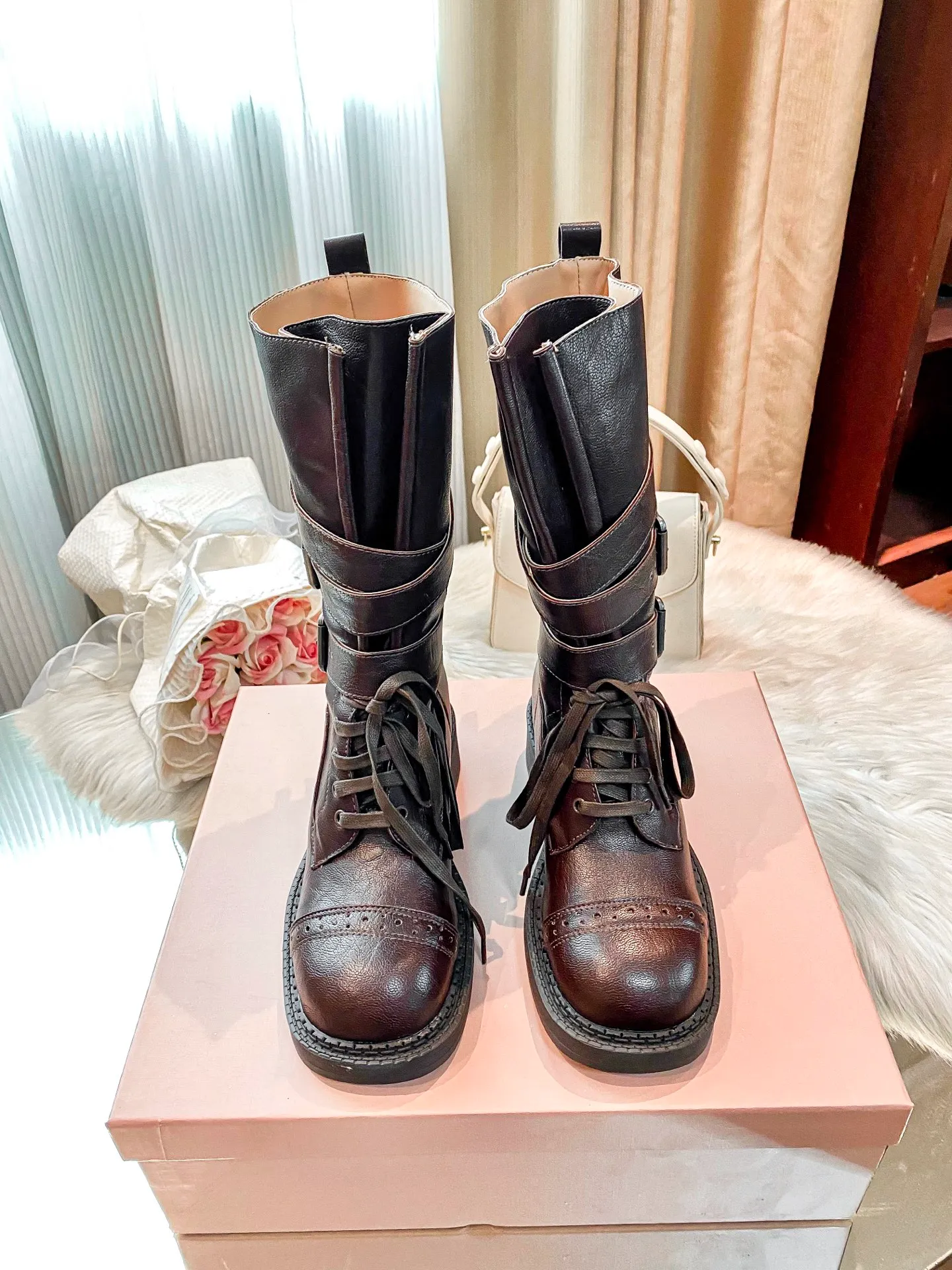 121471knee-high boots