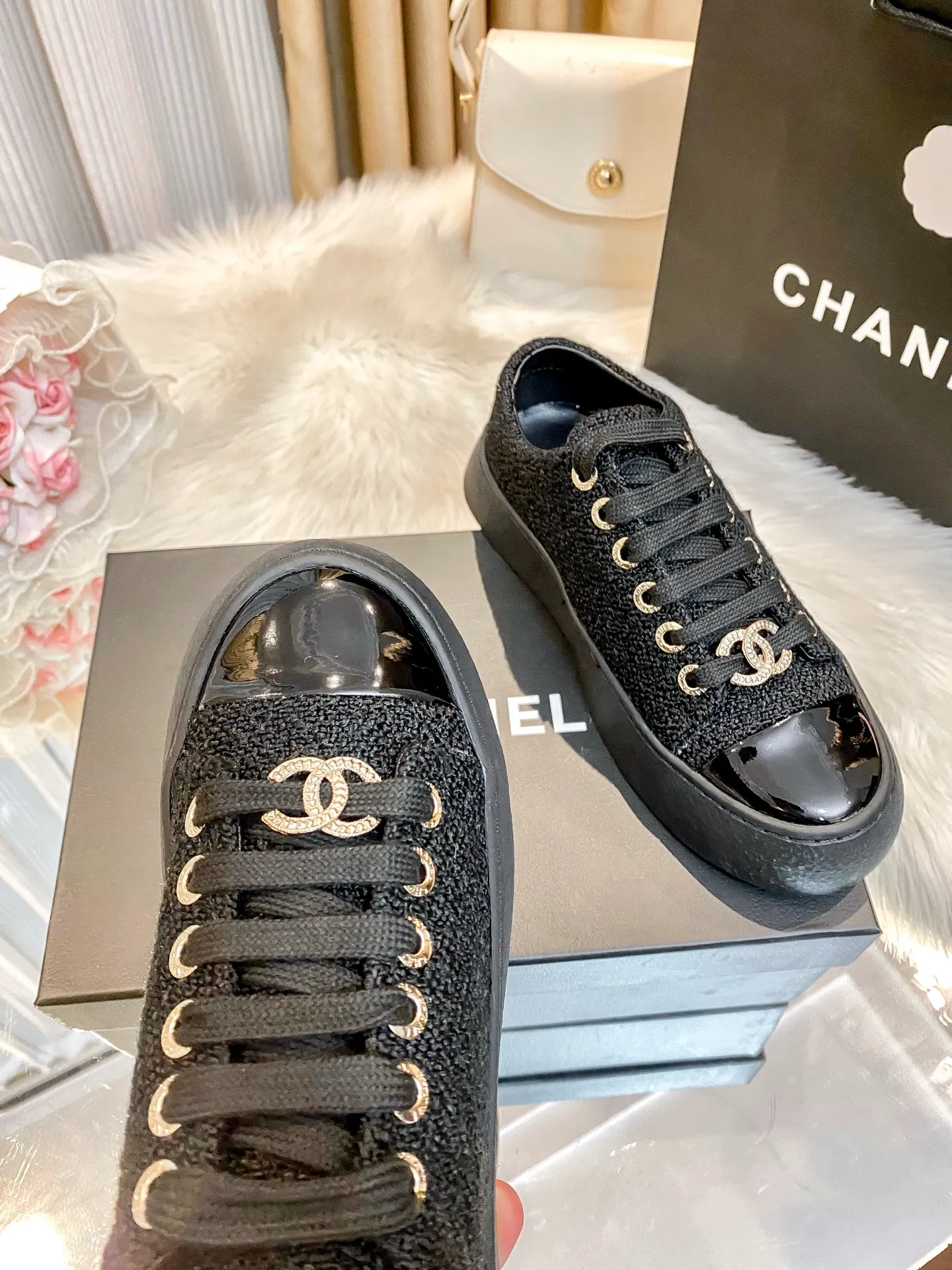 122570low-top sneakers