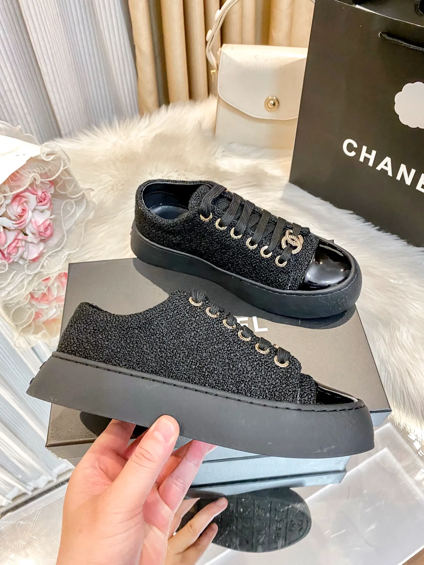 122570low-top sneakers