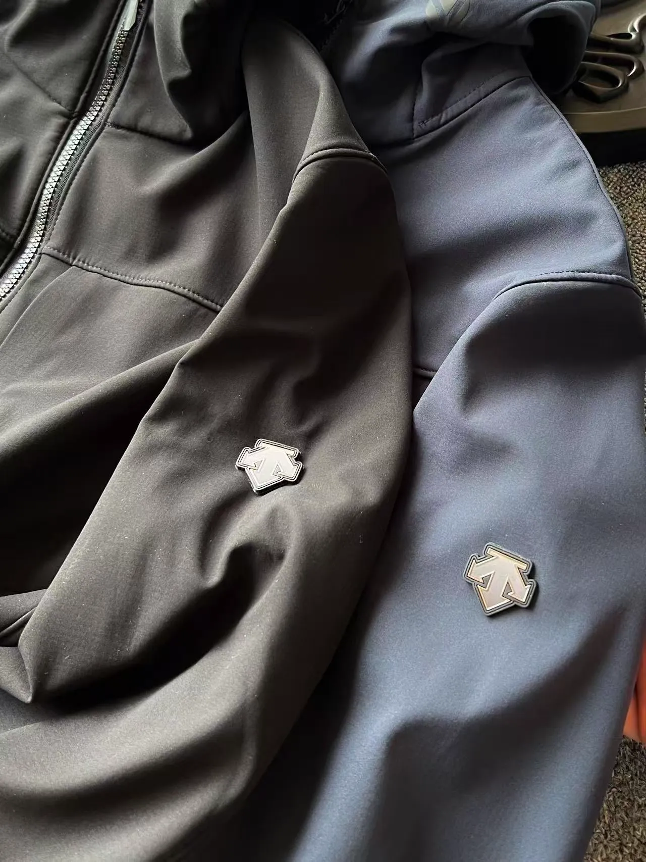 8004hardshell jacket