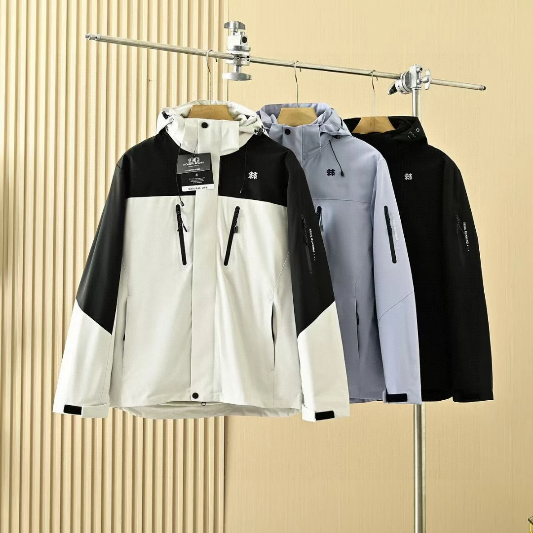 975174hardshell jacket