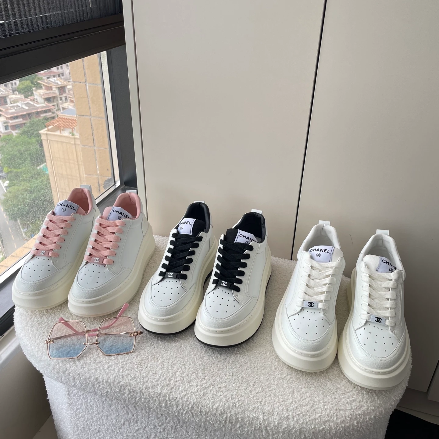 121020low-top sneakers