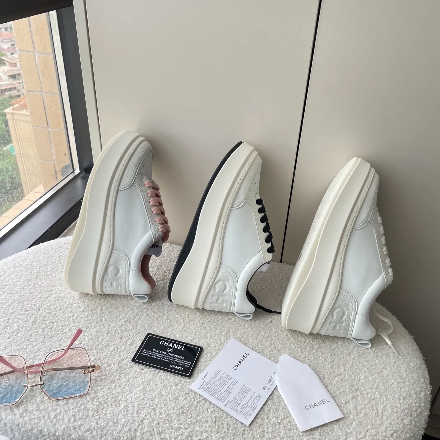 121020low-top sneakers