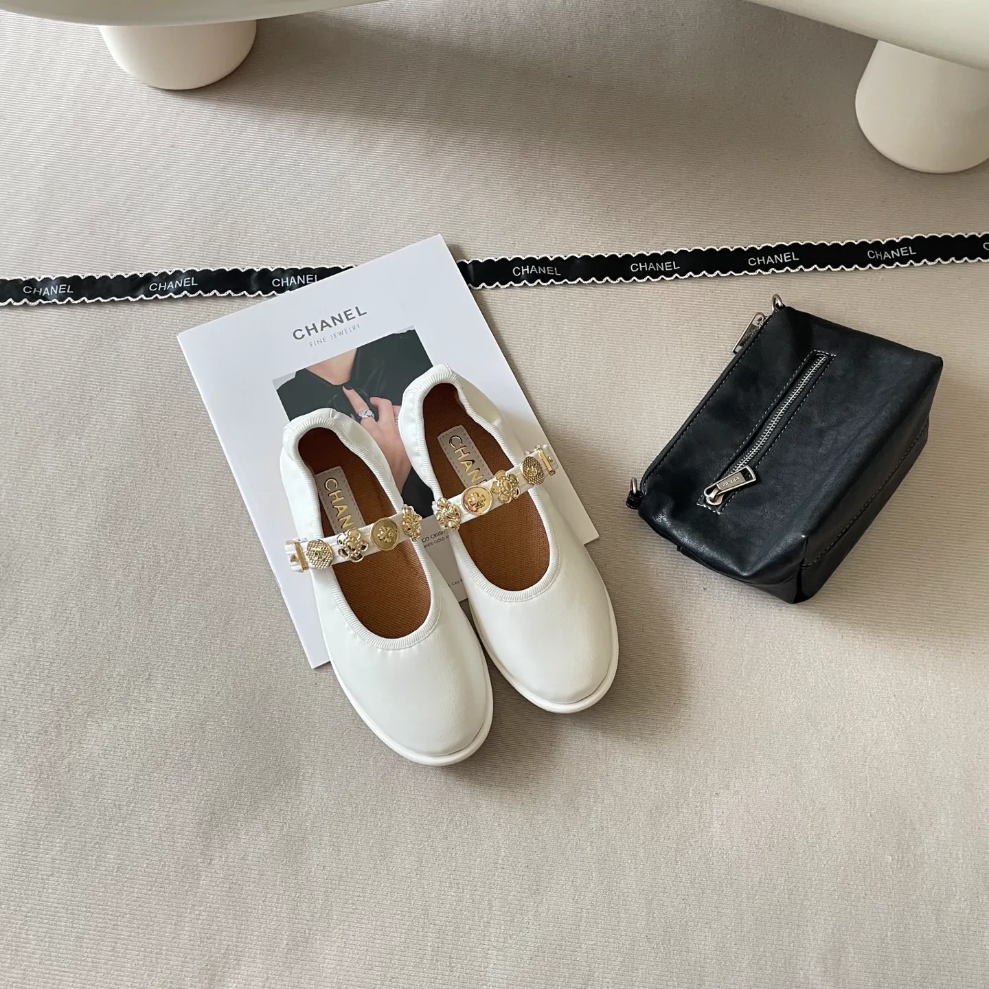 teach dog use training pads for dogs