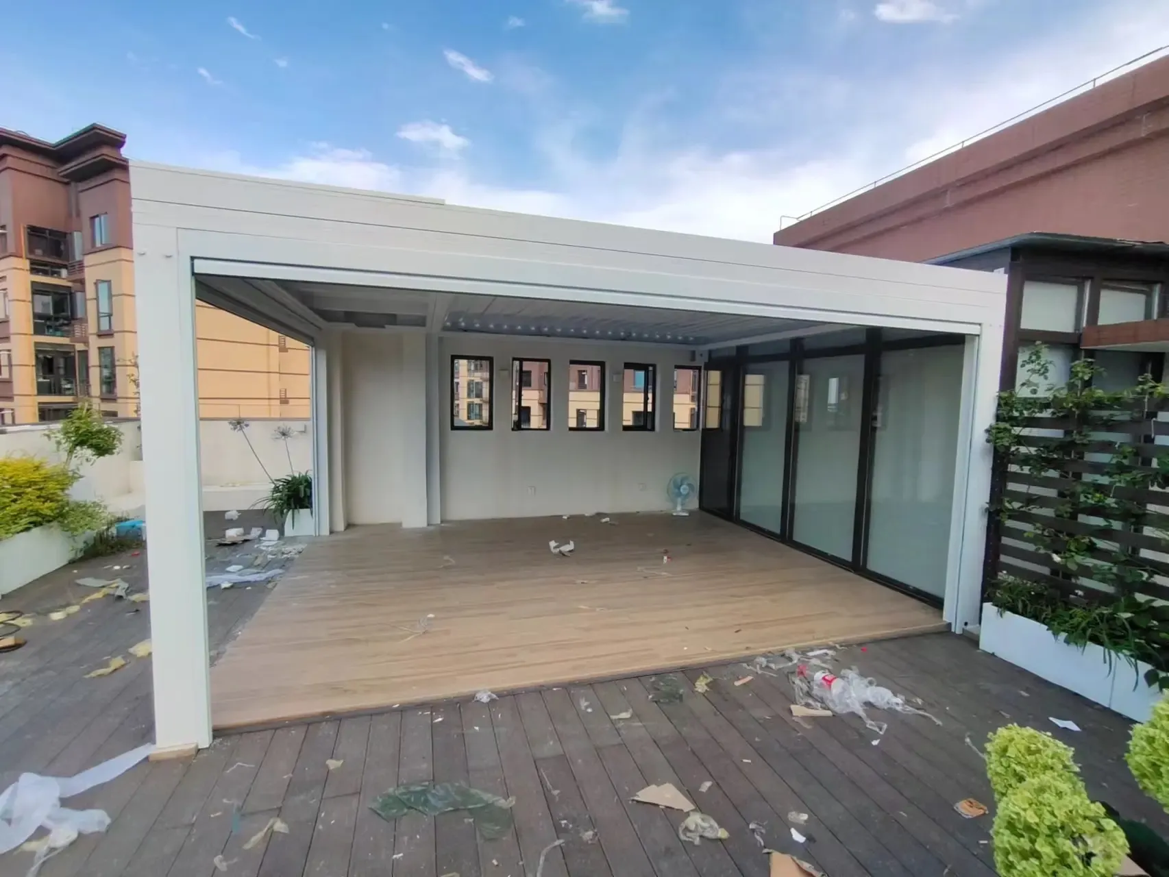 decks with pergolas​