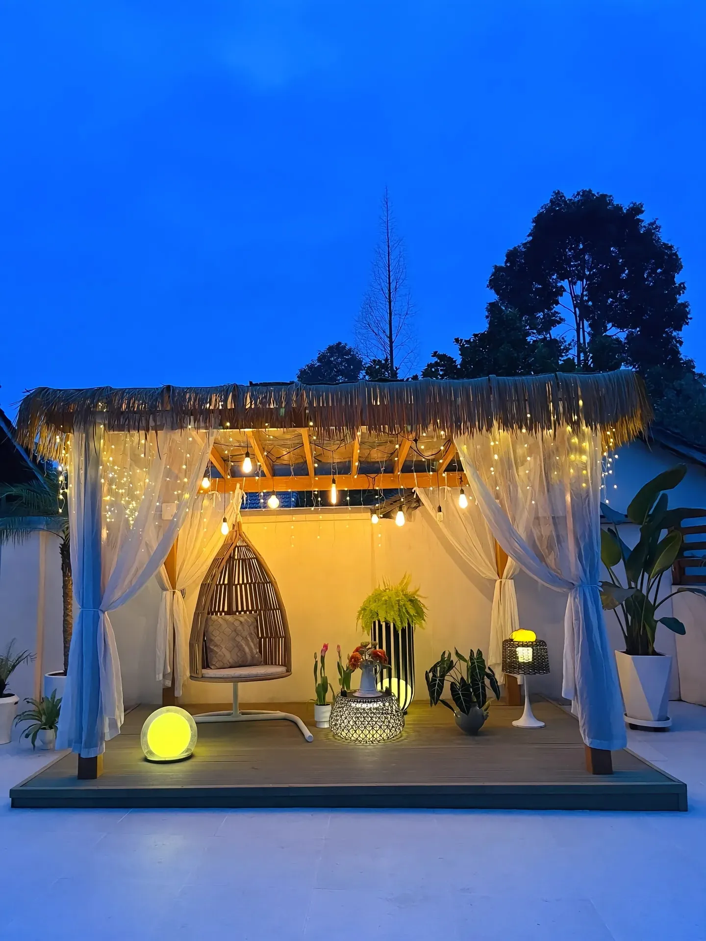 front house pergola​
