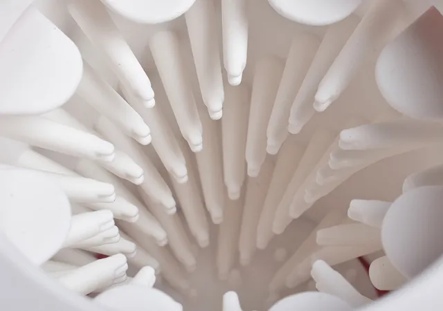 Easy And Simple Portable Paw Cleaner For Dogs