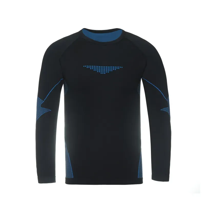 Functional Design Elements in Modern Sport Clothes