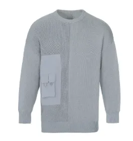 Outdoor Wear: Functional Protective Equipment in Natural Exploration