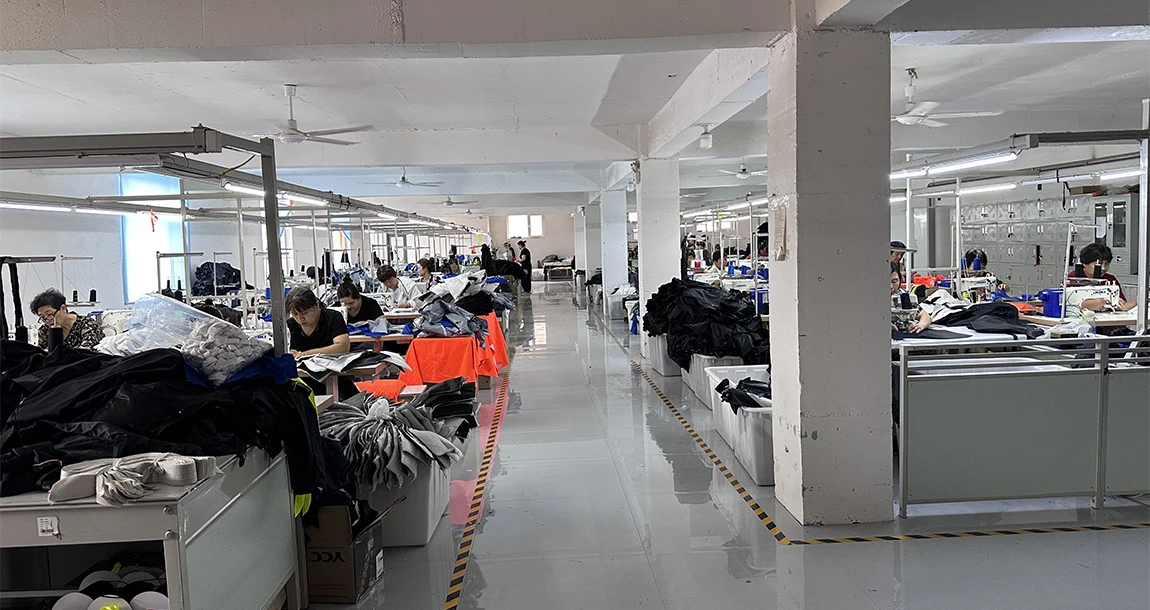 Commuting, shopping, dating, wearing multiple clothes, easily switching between daily roles.