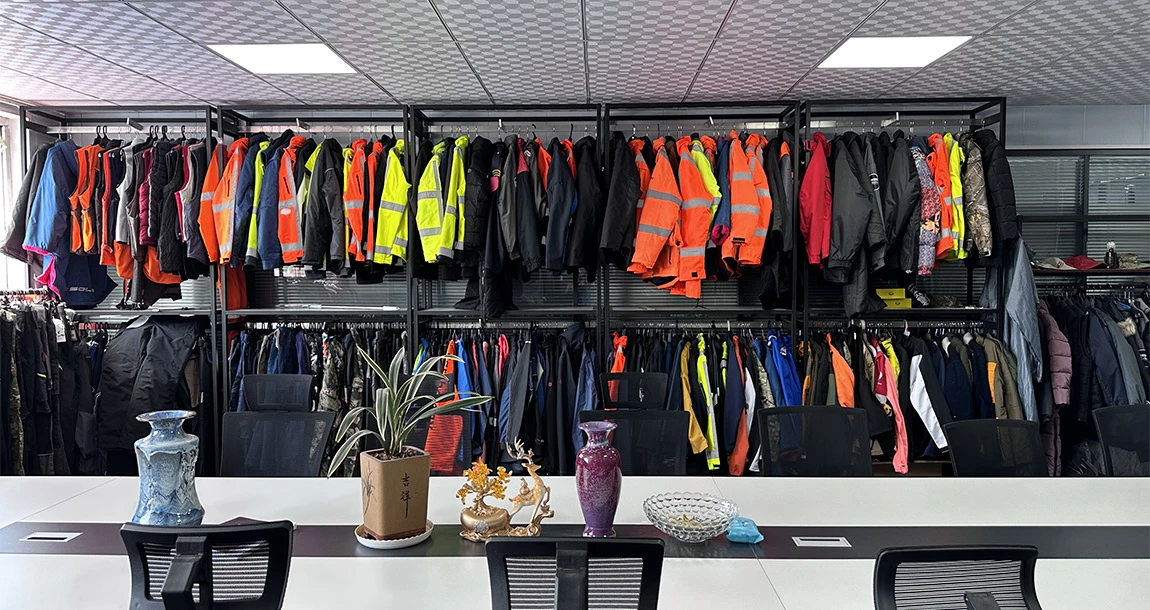 Rejecting fast fashion, what we do is make you wear clothes that last longer and look better.